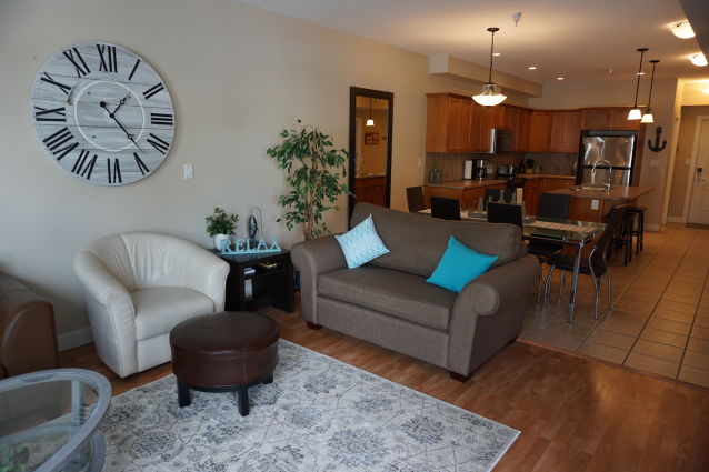 Beachfront vacation homes Sicamous